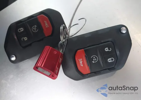 2023 Jeep Wrangler 4-Door High Tide 4X4 из США, поврежденный, VIN 1C4HJXDG1PW643982